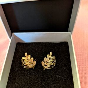 Vintage Late 50's early 60's Silver tone Earrings